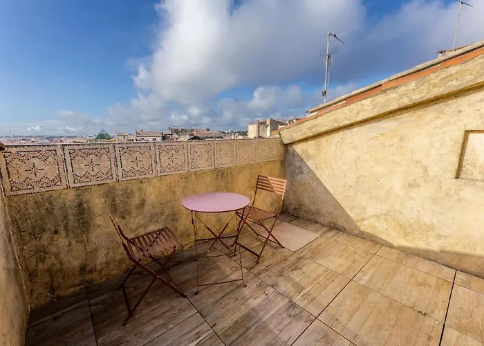 Triomphe 2 - Wifi - Centreville - Terrasse *
